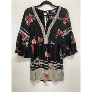 Angie Women's BoHo Top Size Large Bell Sleeves Black/Floral Elastic Under Chest